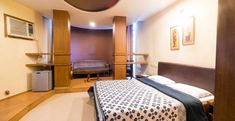 Hotel Bandra Residency